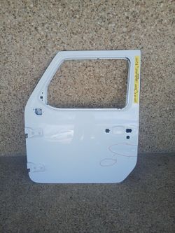 2022-23 Jeep Gladiator Front Left Door