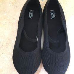 Girls Black Shoes - Size 1M