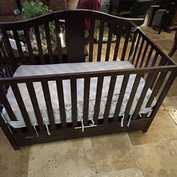 Grayco Baby Crib