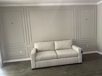 Authentic Bassett Furniture Sofa – Timeless Elegance & Quality!