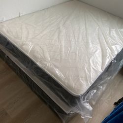 NEW FULL SIZE SET MATTRESS AND BOX SPR+ING-2pcs