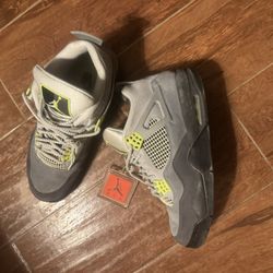 Jordan 4s Size 10.5 