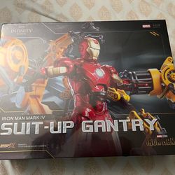 IRON MAN SUIT UP GANTRY WITH MK4
