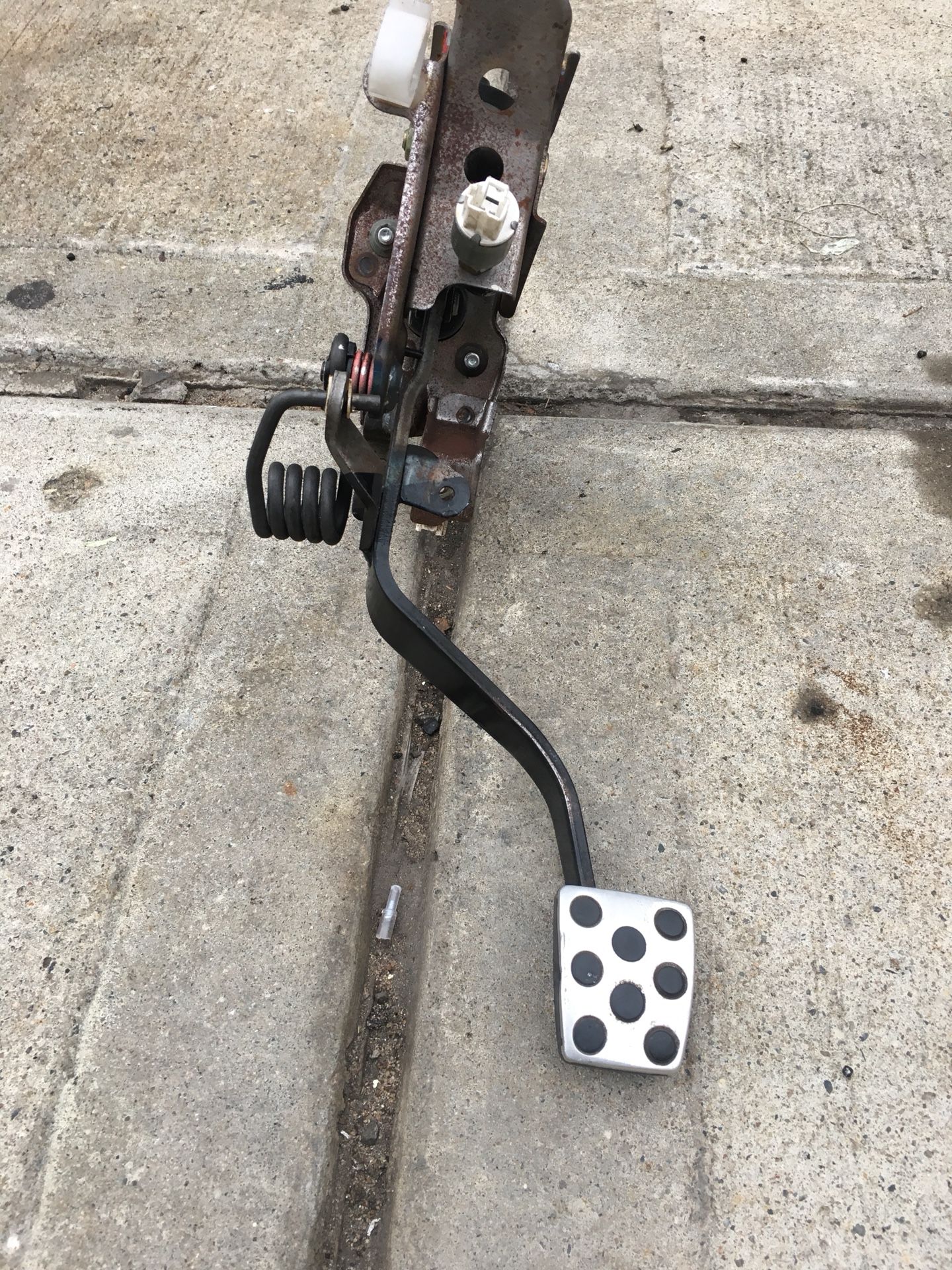 02 Lexus IS300 manual clutch pedal