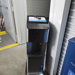 Water And Ice Dispenser