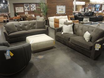 Bernhardt High Point Showroom Leather Flare Arm Sofa - Gray-Brown | Couch