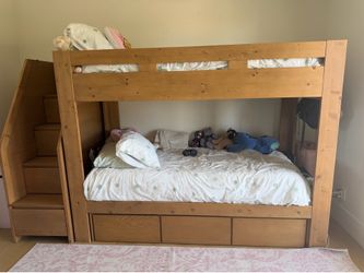 Bunk bed