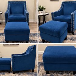 Two Chairs With Two Leg Rest