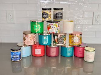 14 Bath & Body Works Candles — Retired & Seasonal Collection