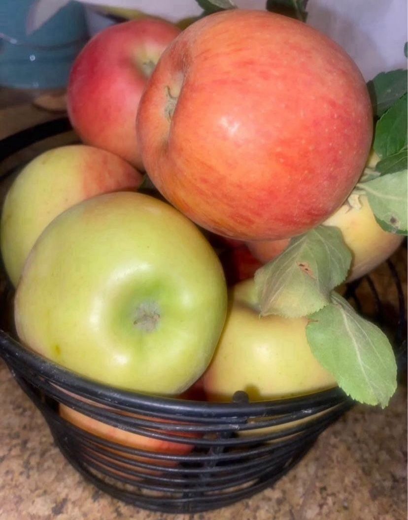Macintosh Apples $5 Every 3lbs