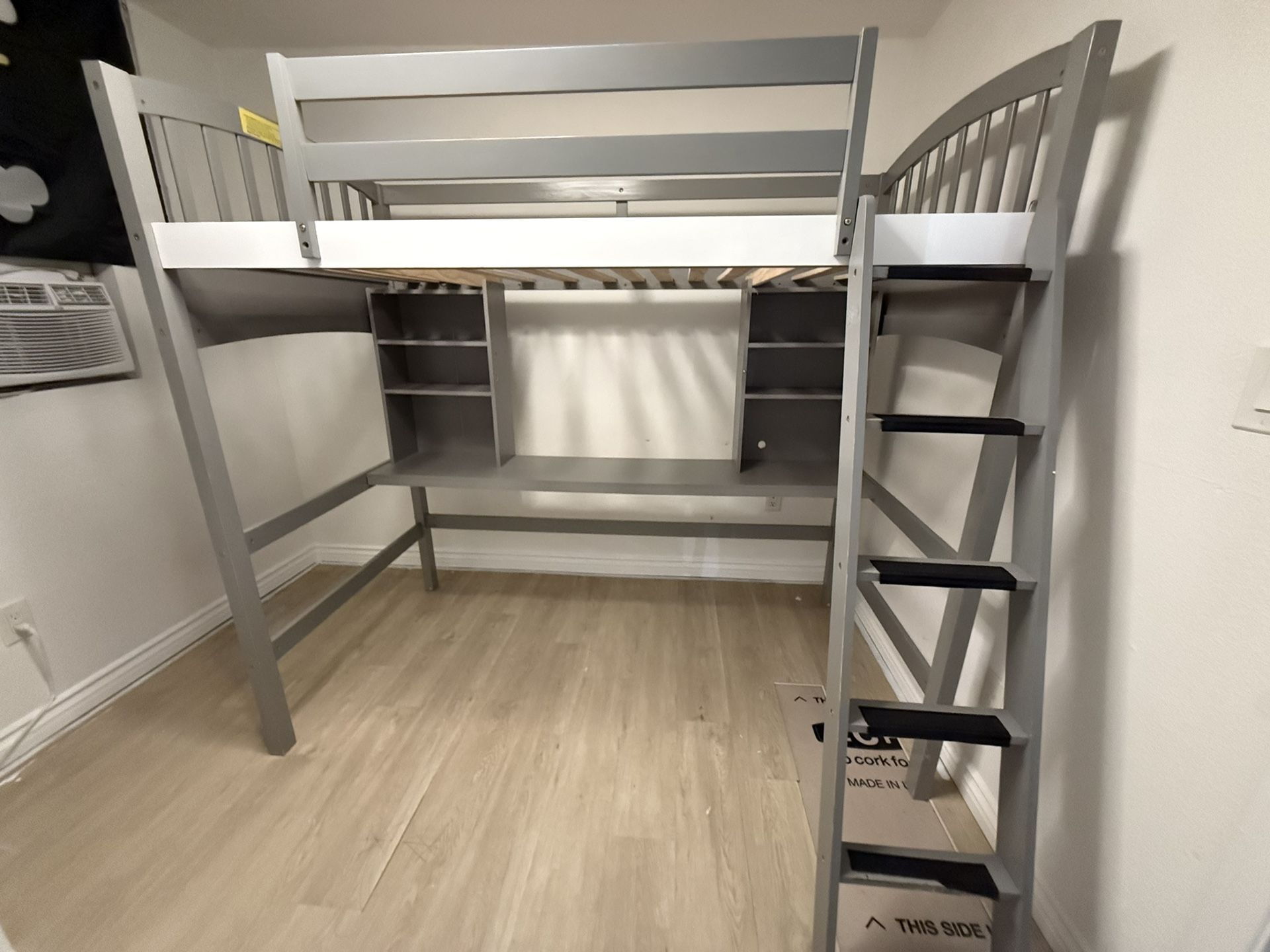 🩵 (AVAILABLE) Twin Size Loft Bed with Storage Shelves, Desk and Ladder.