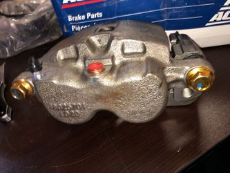 ACDelco Professional 18FR1379 Disc Brake Caliper Assembly (Friction Ready Non-Coated), Remanufactured