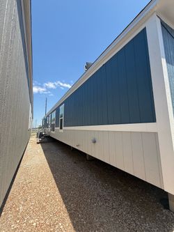 16x76 Manufactured Home – 3 Bed / 2 Bath