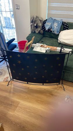 Fireplace shield