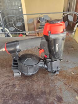 Roofing nailer