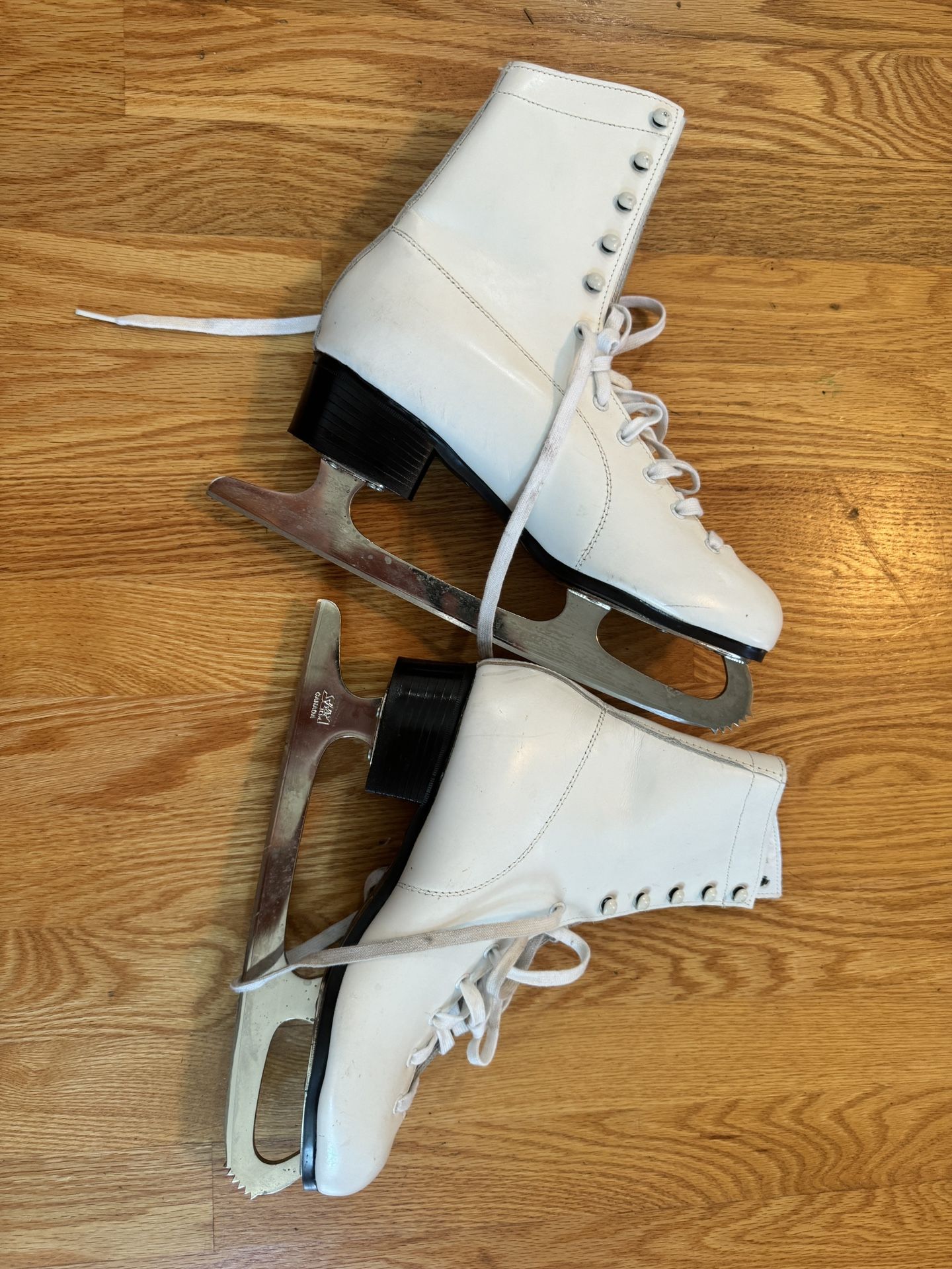 Figure Ice Skates - Size 7 or 37