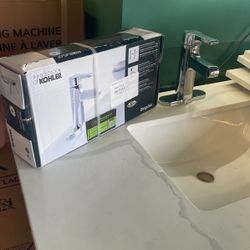 Bathroom Faucet, Color Brand New In box 