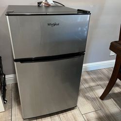 Whirlpool Mini Fridge