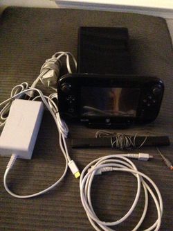 Nintendo Wii U 32 GB With MARIOKART 8 Complete