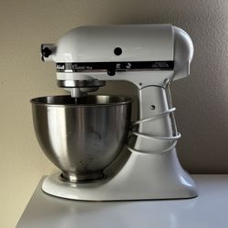 White Kitchenaid Tilt-Head Stand Mixer