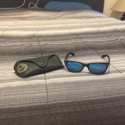 Ray Ban Wayfarer RB2132 USED