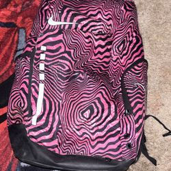 Nike It’s Pink  It’s Newish I Only Wore It 3 Times