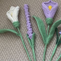 Flores De Lirios  De Cala Y Lavanda