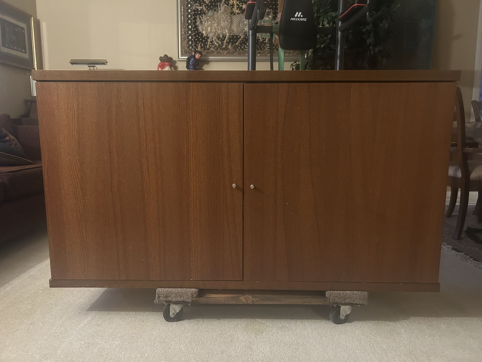 Mid Century Modern Style Storage Cabinet / Credenza / Sideboard