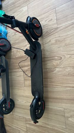Electric scooter, Black