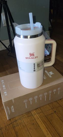 Stanley 64 Oz