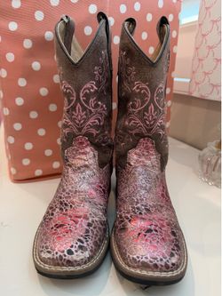 Girls Cowboy Boots SIZE 13