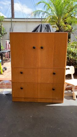 Dresser