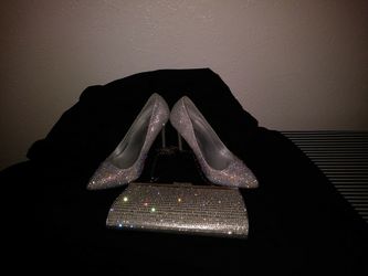 Size 5 prom dress worn once... 6-1/2 size pumps...
