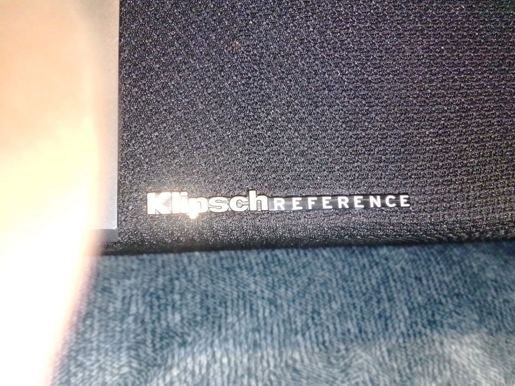 Klipsch Reference 8" Subwoofer And 48"Soundbar