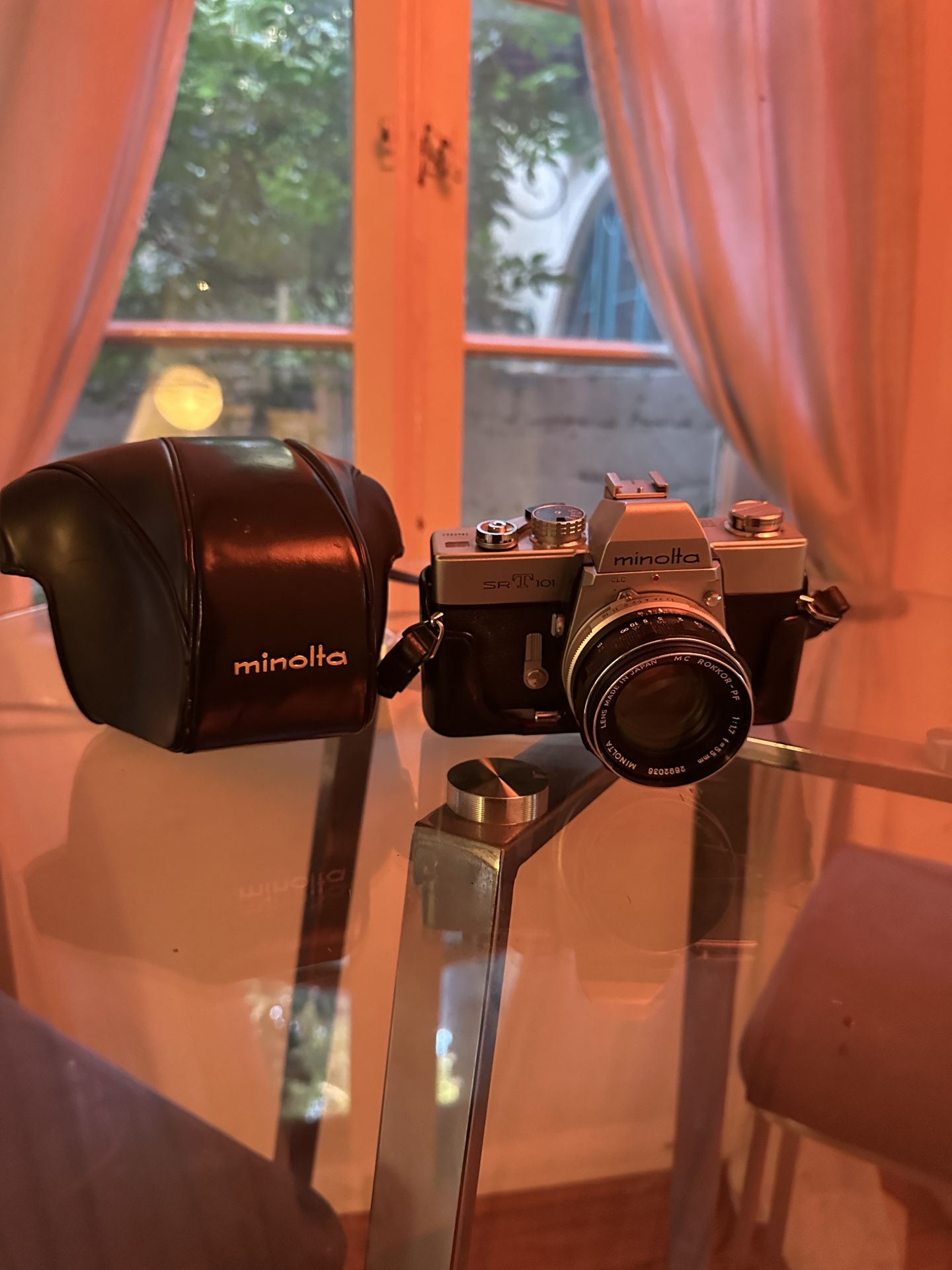 MINOLTA SRT 101