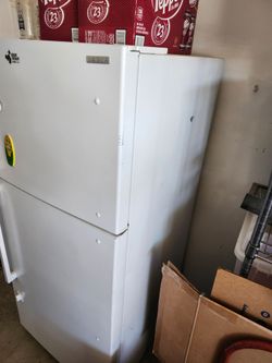 insignia refrigerator