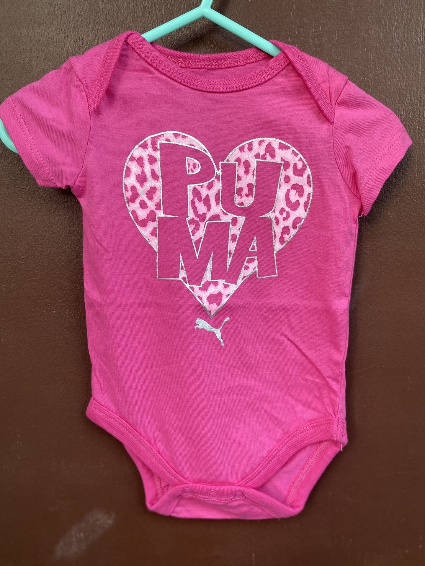Puma Short Sleeve Bodysuits 5 Pc 0-3 Months..