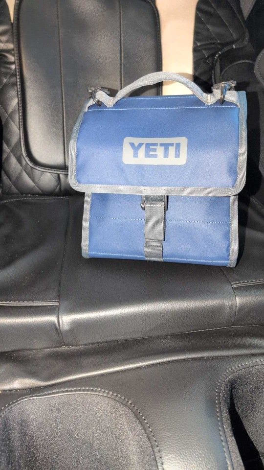 Yeti Daytrip Lunch Box