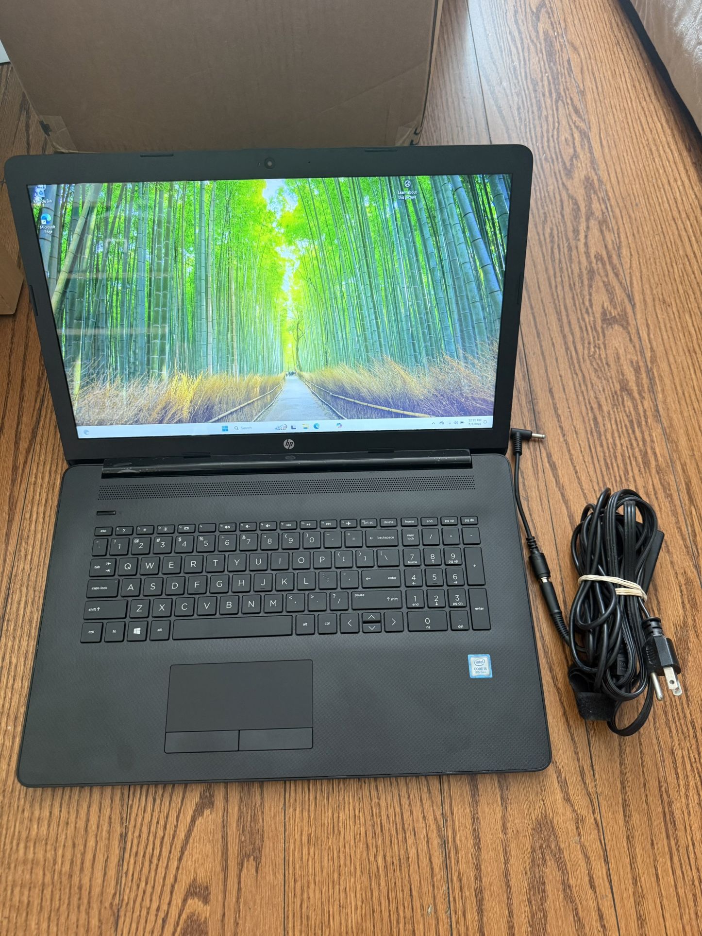 HP Laptop 17”/8GB RAM/256GB SSD/Windows 11