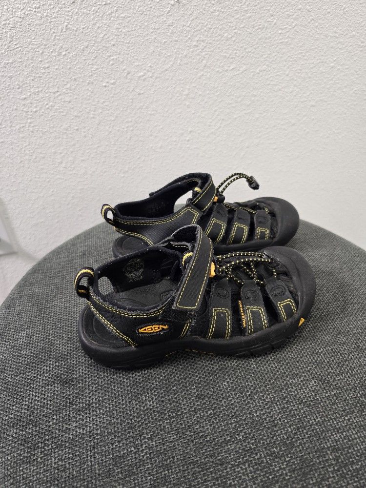 Keen Newport H2 Black Yellow Hiking Sport Sandals Unisex Size Boys Girls 1 size