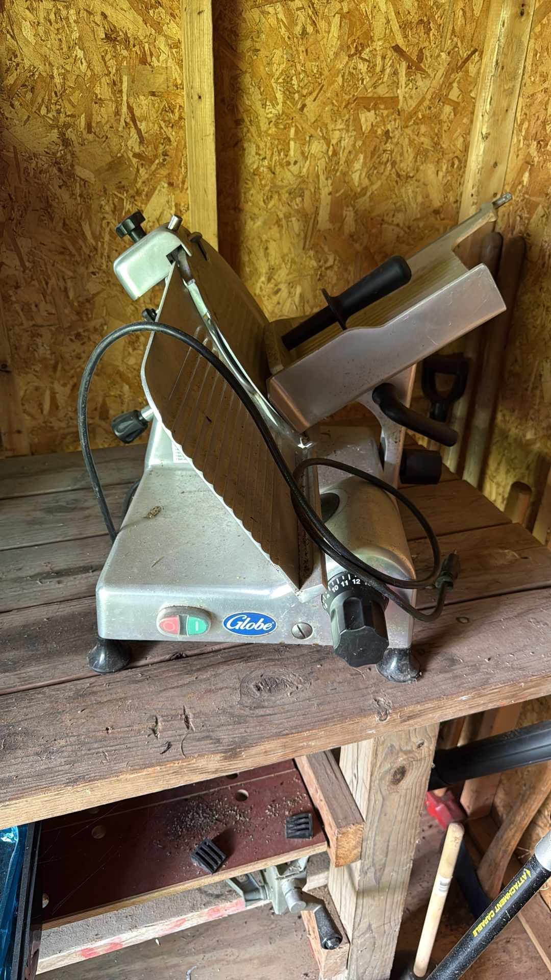 Globe meat slicer