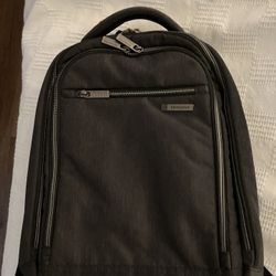 Samsonite Modern Utility Mini Backpack Commuter Travel Smaller Computer Work Bag  New Without Tags 