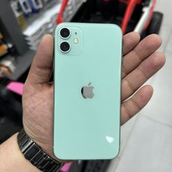 iPhone 11 Unlocked 64GB $279 Cash Or Card!!