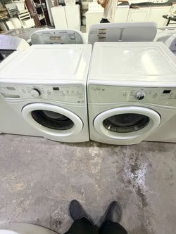 Whirlpool front load stackable stacked or side by side Washer and Electric Dryer, Clean, tested and ready to go. You may test at my location.
60 day w