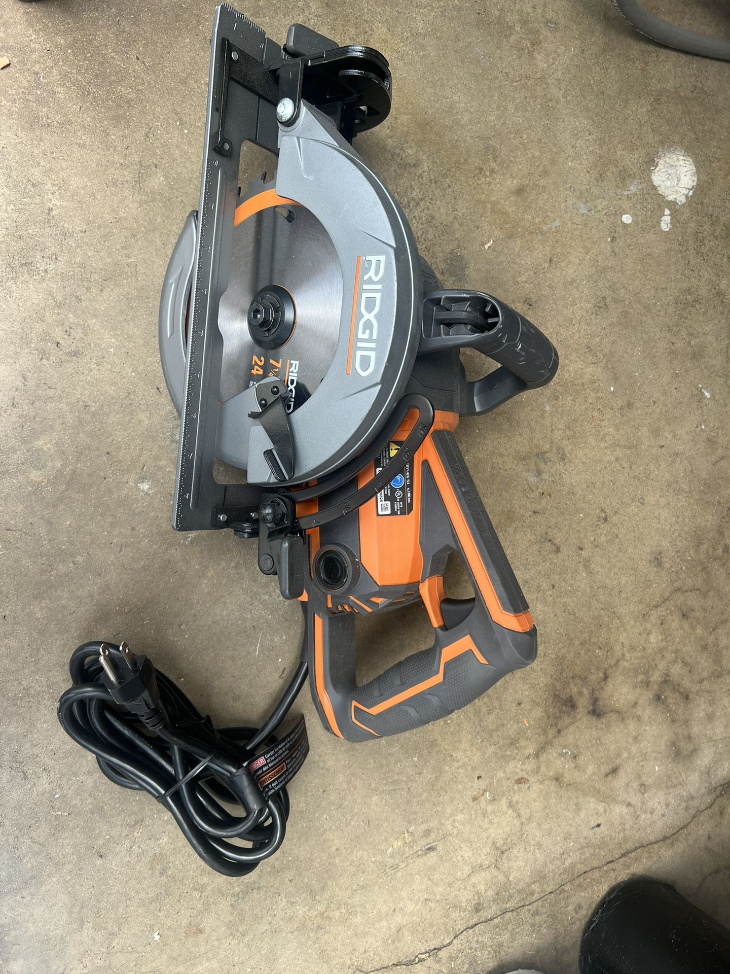 Ridgid 7-1/4 In. Worm Saw