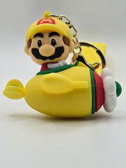 Super Mario Keychain yellow