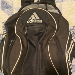 Adías Backpack 