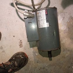 Electric motor 3 HP wired and ready to plug in on the low side works fine