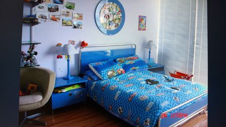 Modern Bedroom Set – Full Size – Blue & Chrome