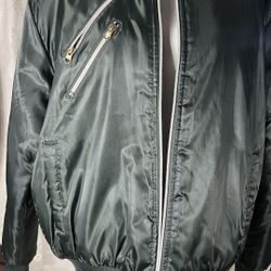 Olive green bomber jacket with gold zip-up. Large size #streetwear